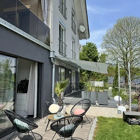 Helle Lichtdurchflutete Apartment