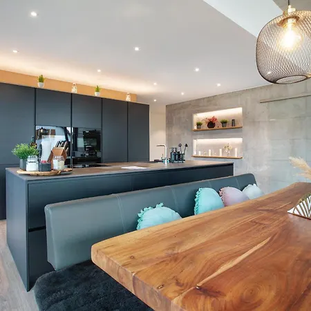 Helle Lichtdurchflutete * Karsau