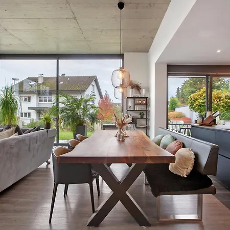 Helle Lichtdurchflutete *